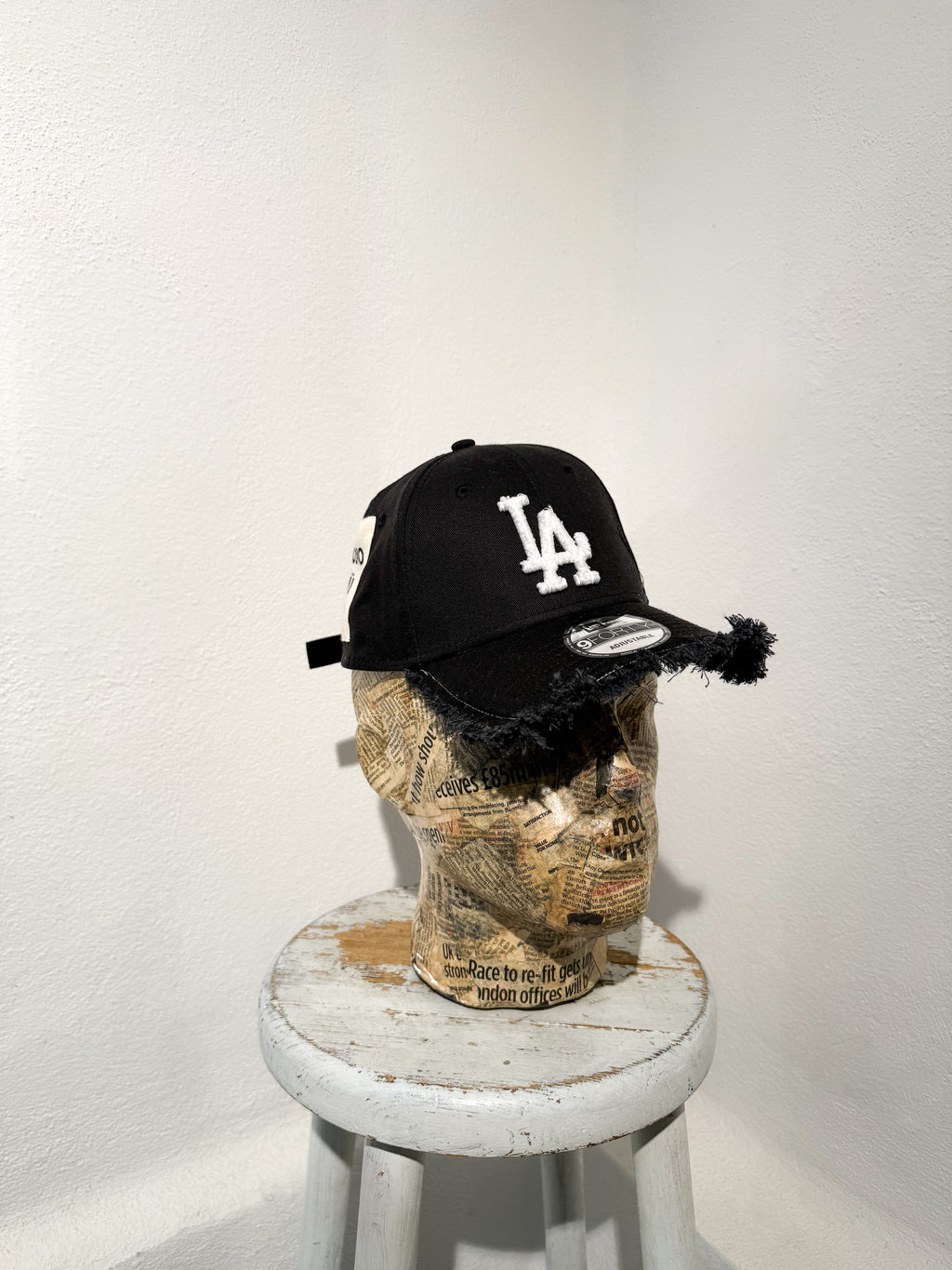 ARTISANAL CURVED BRIM CAP (Adjustable)