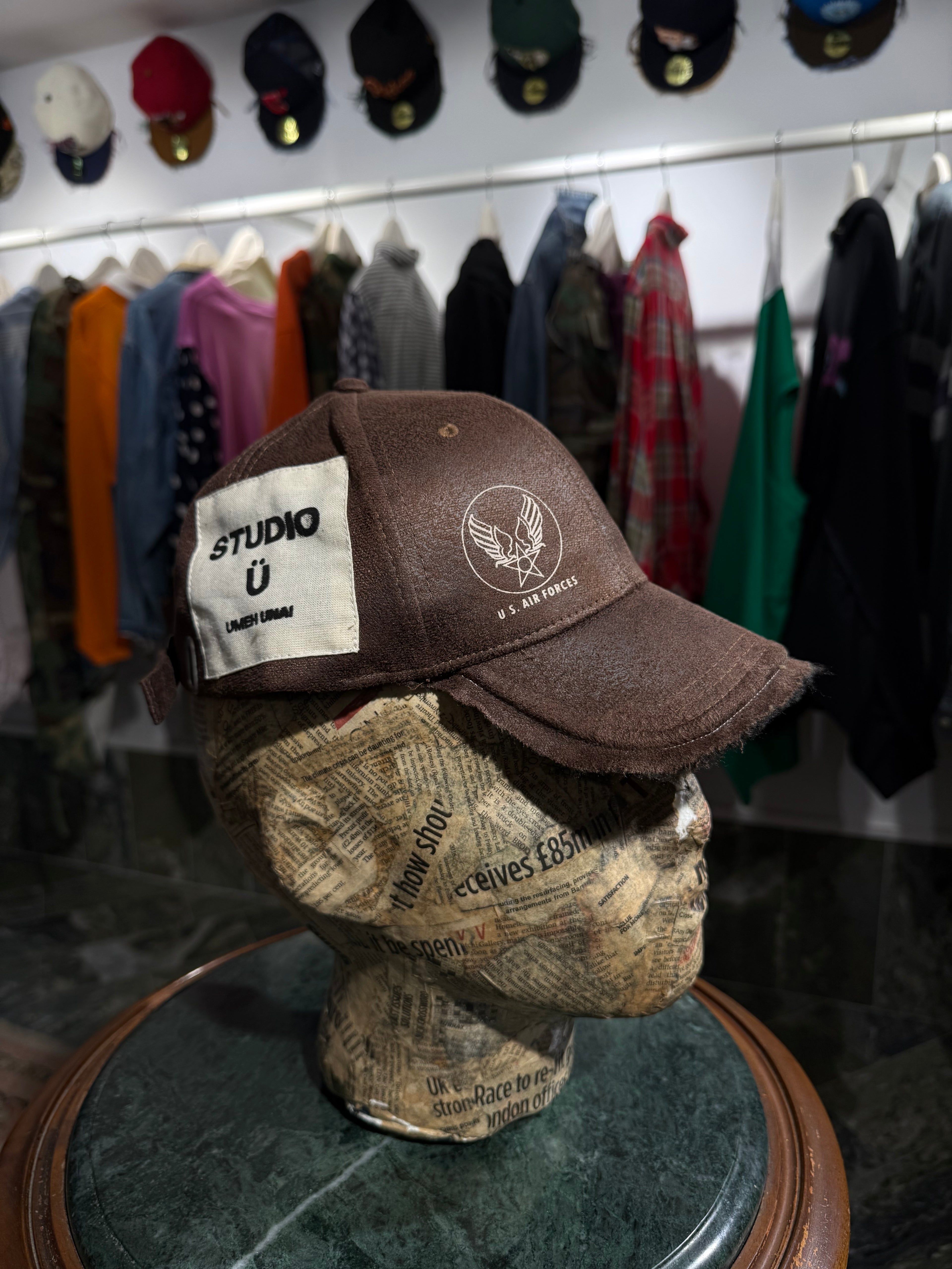 ARTISANAL CURVED BRIM CAP (Adjustable)