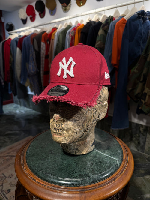 ARTISANAL CURVED BRIM CAP (Adjustable)