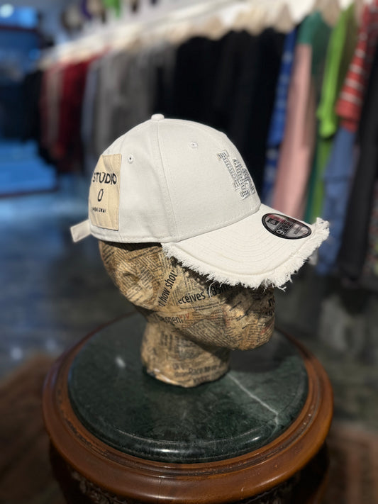 ARTISANAL CURVED BRIM CAP (Adjustable)