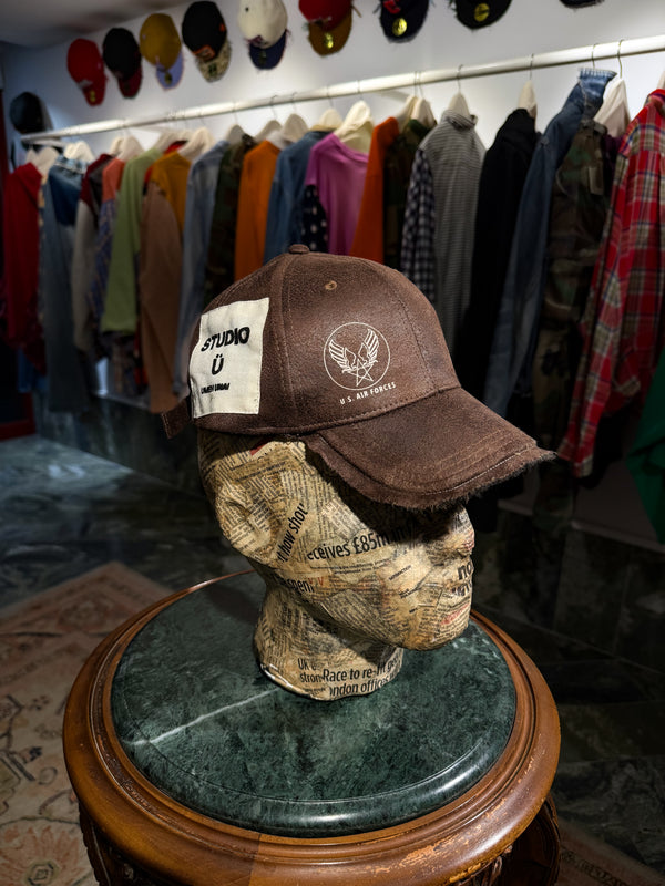 ARTISANAL CURVED BRIM CAP (Adjustable)