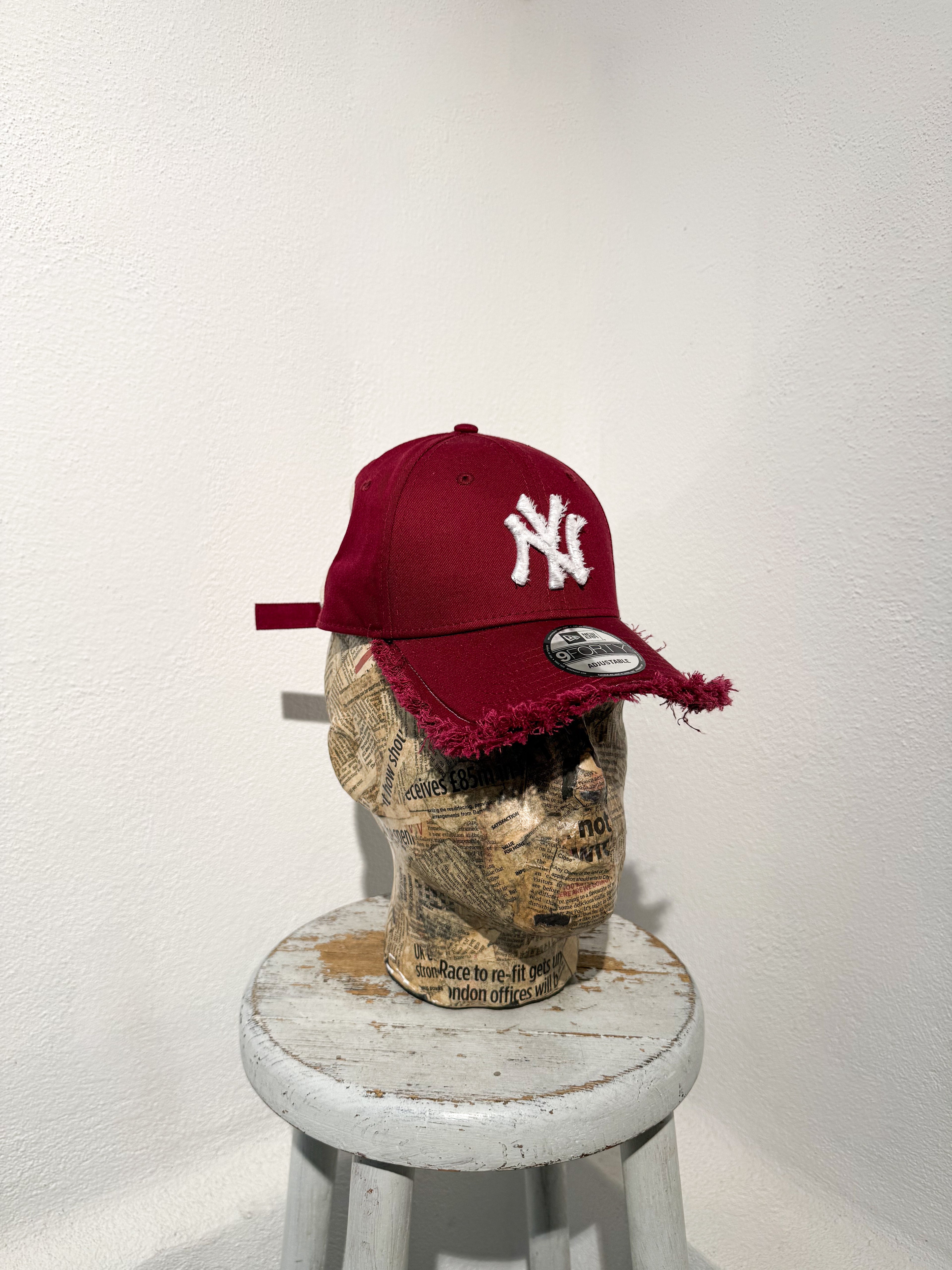 ARTISANAL CURVED BRIM CAP (Adjustable)
