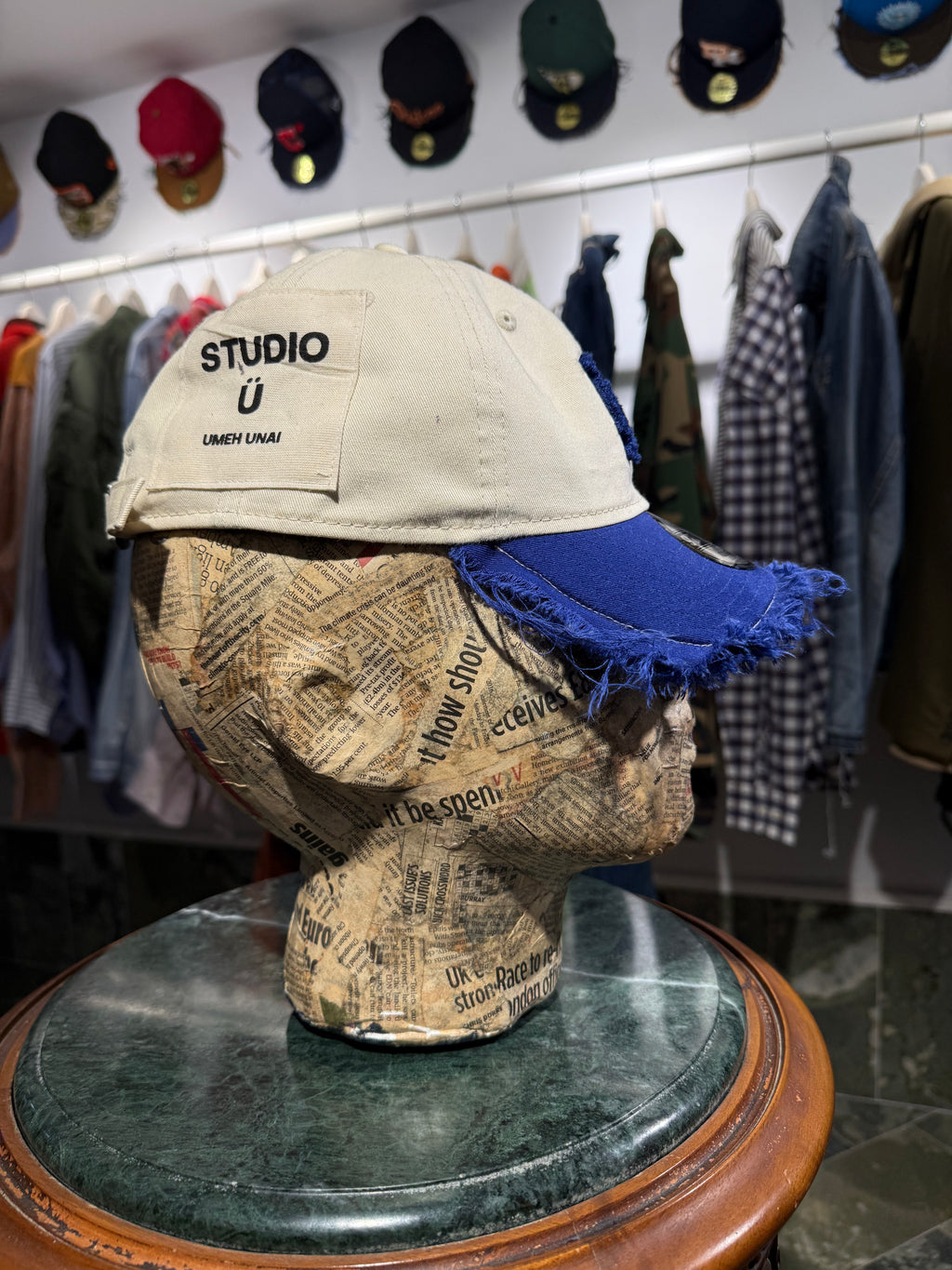 ARTISANAL CURVED BRIM CAP (Adjustable)
