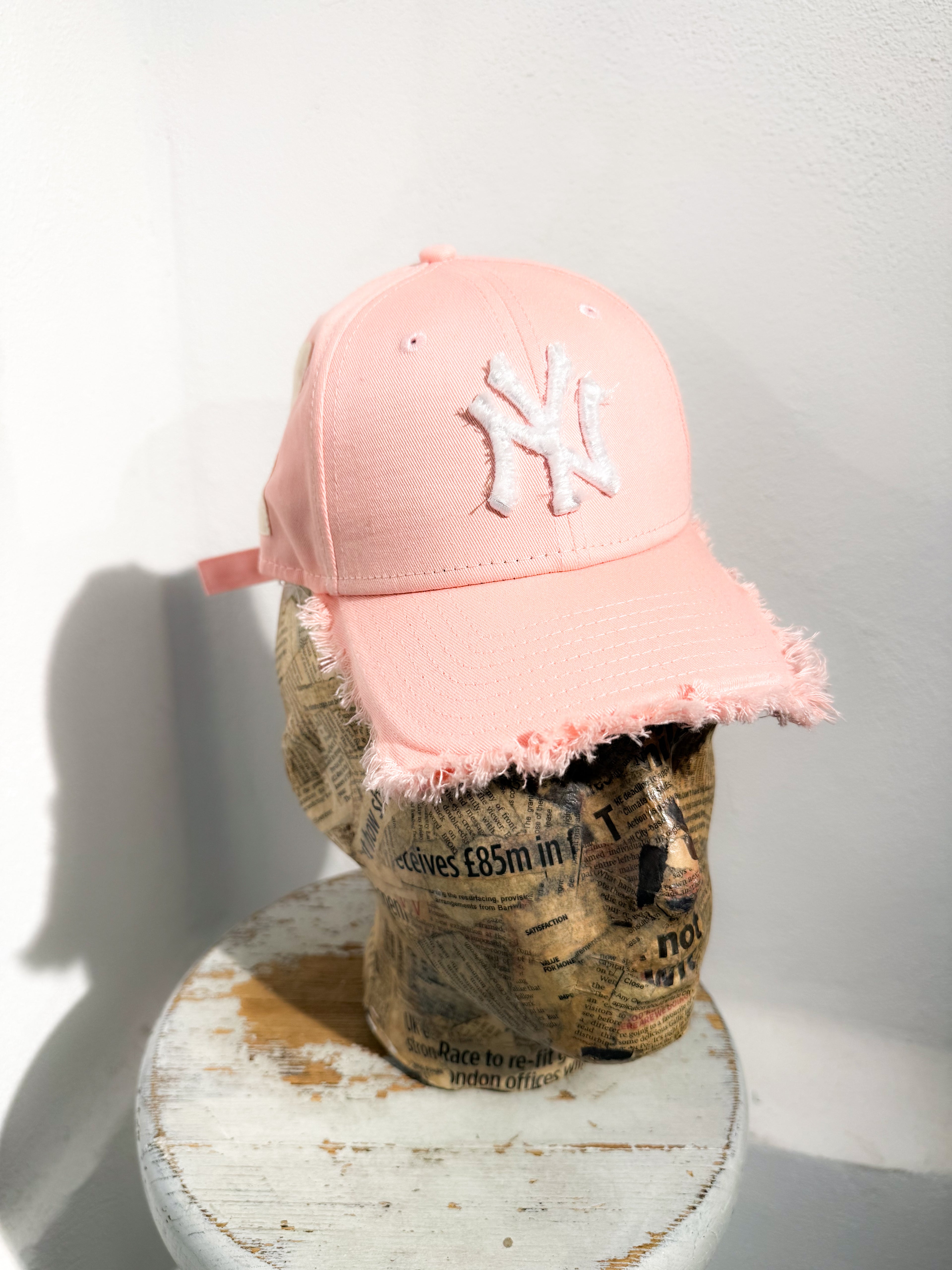 ARTISANAL CURVED BRIM CAP (Adjustable)
