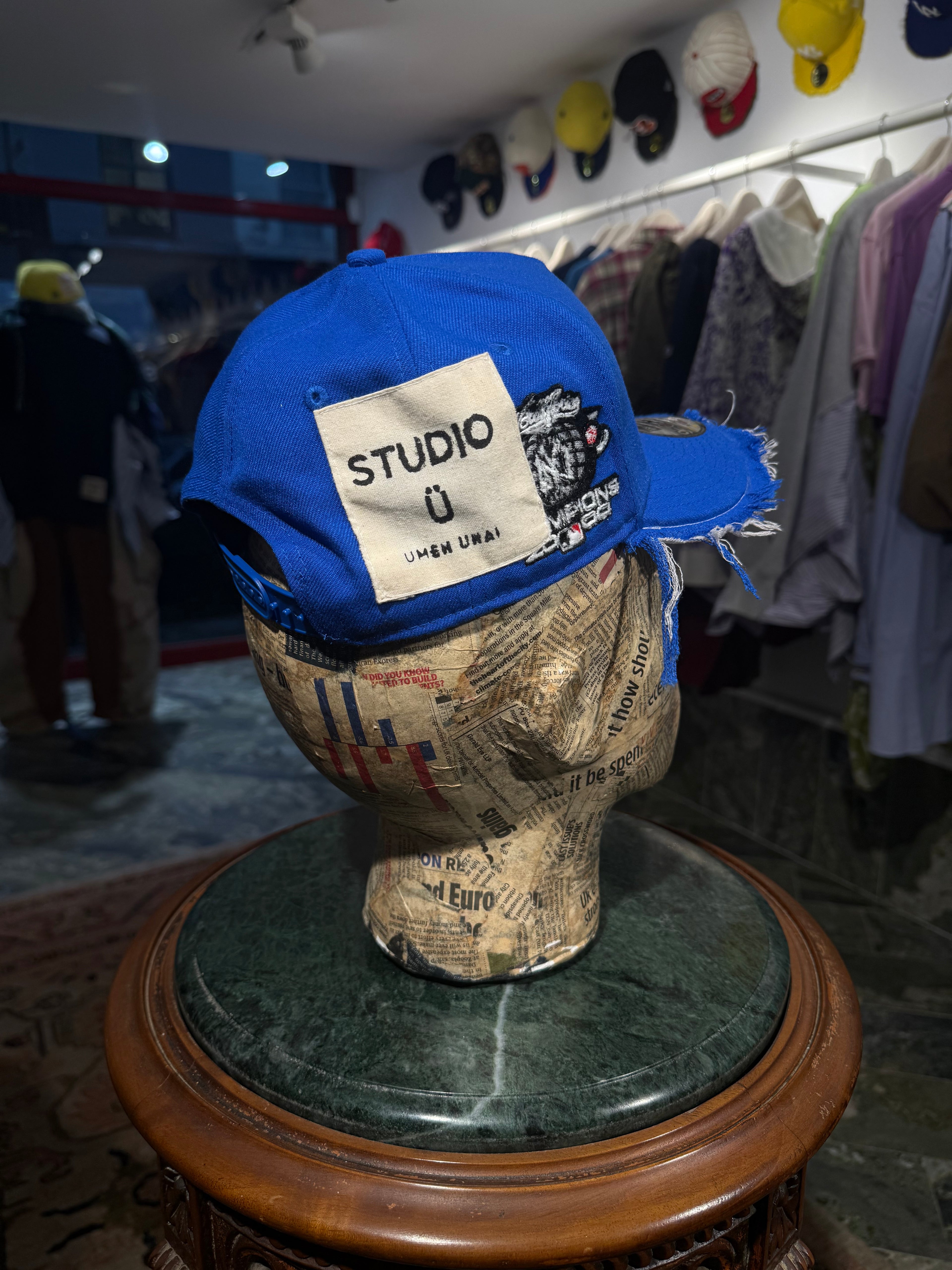 ARTISANAL CURVED BRIM CAP (Adjustable)