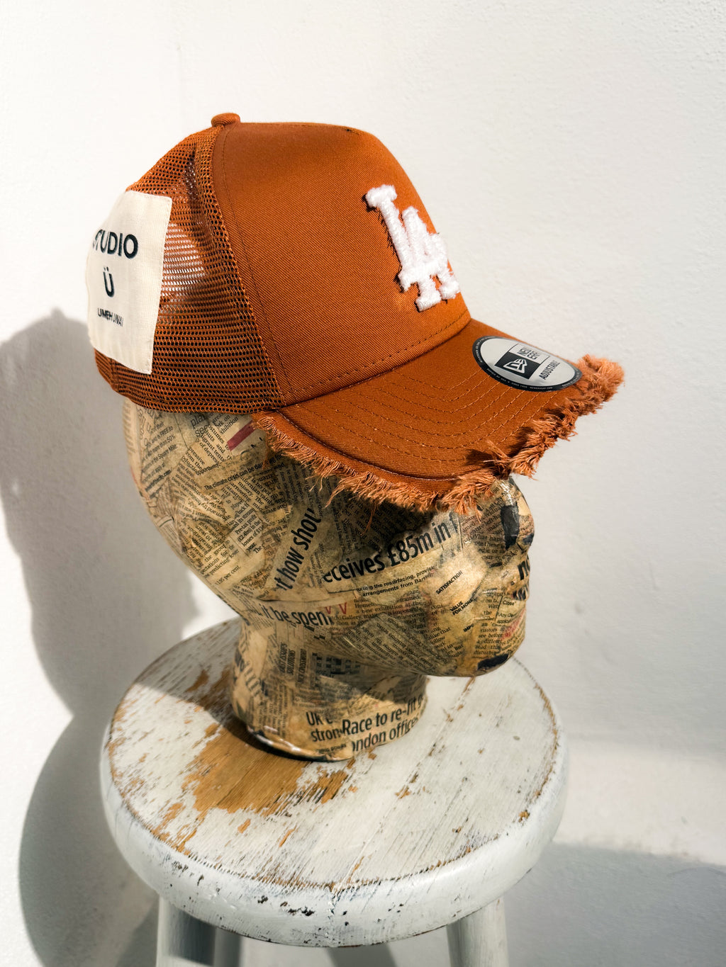 ARTISANAL CURVED BRIM CAP (Adjustable)