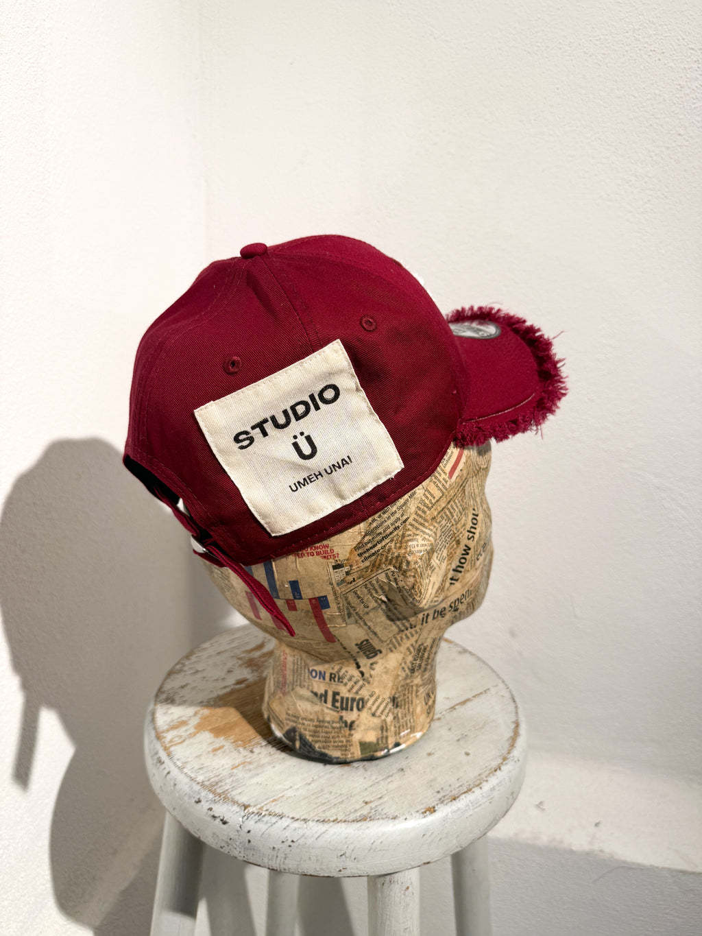 ARTISANAL CURVED BRIM CAP (Adjustable)