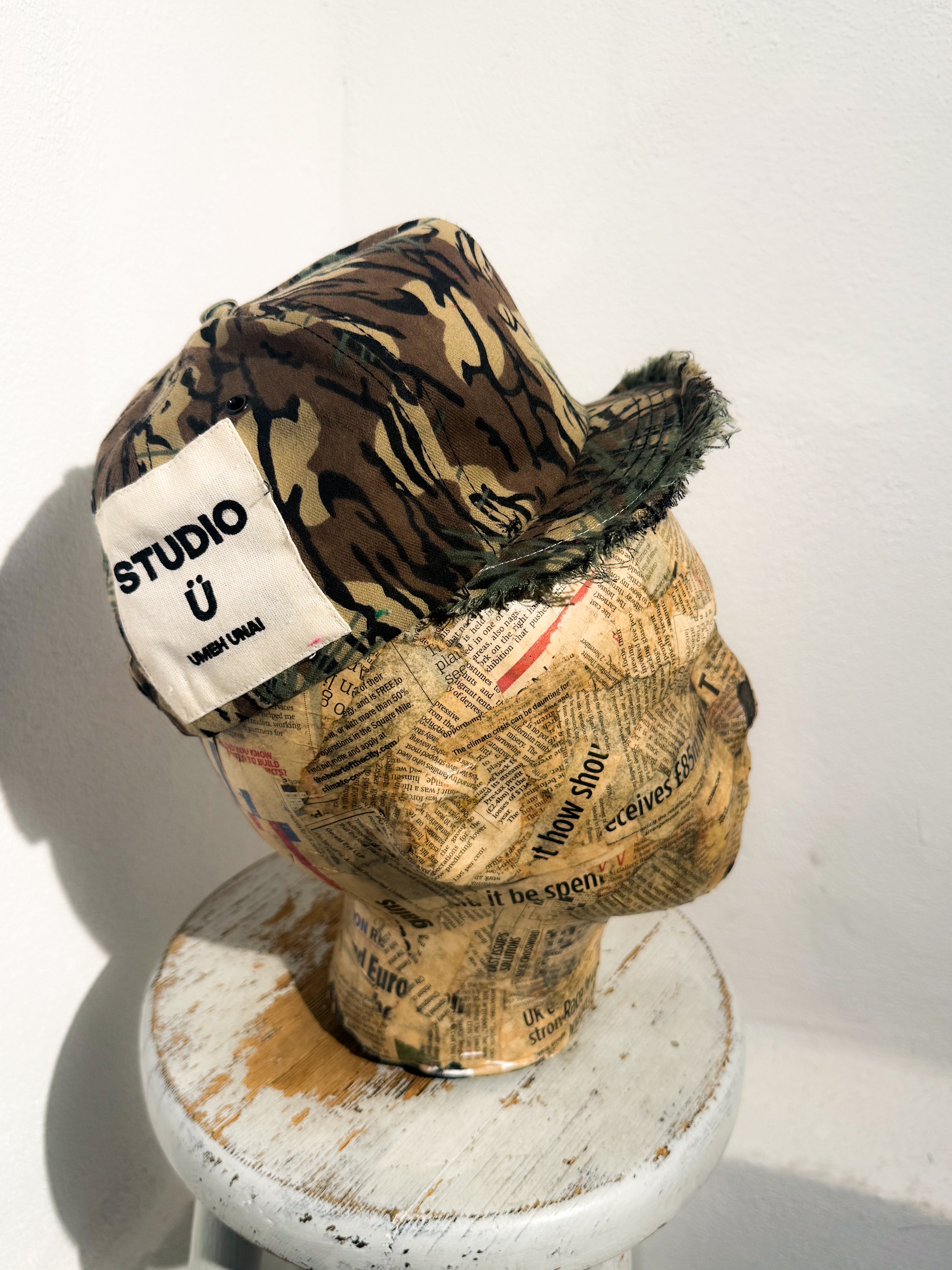 ARTISANAL CURVED MINI BRIM CAP (Adjustable)