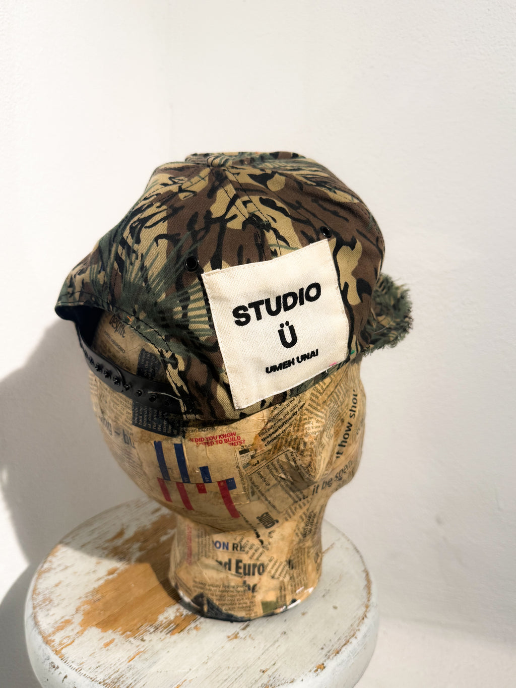 ARTISANAL CURVED MINI BRIM CAP (Adjustable)