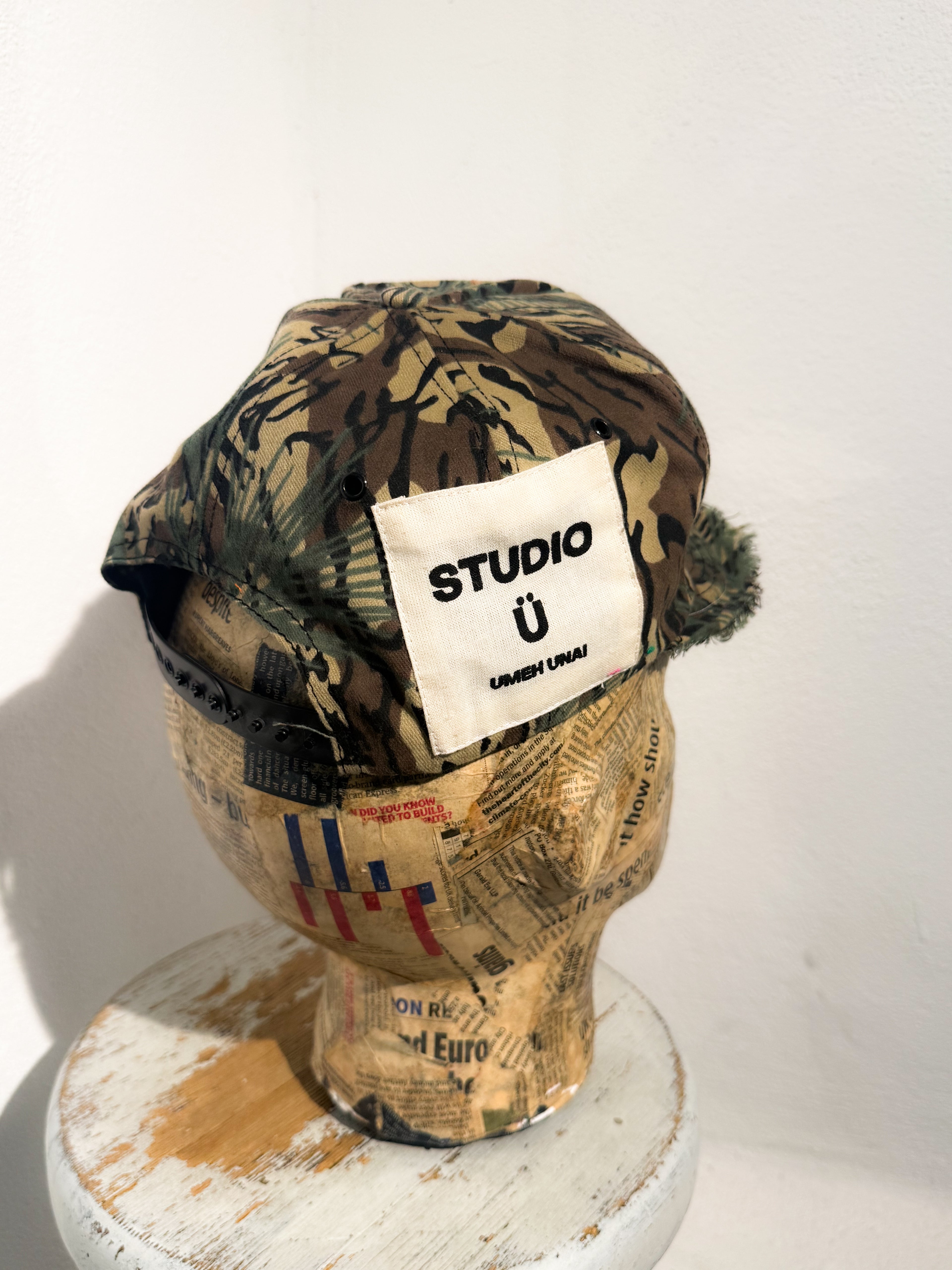 ARTISANAL CURVED MINI BRIM CAP (Adjustable)